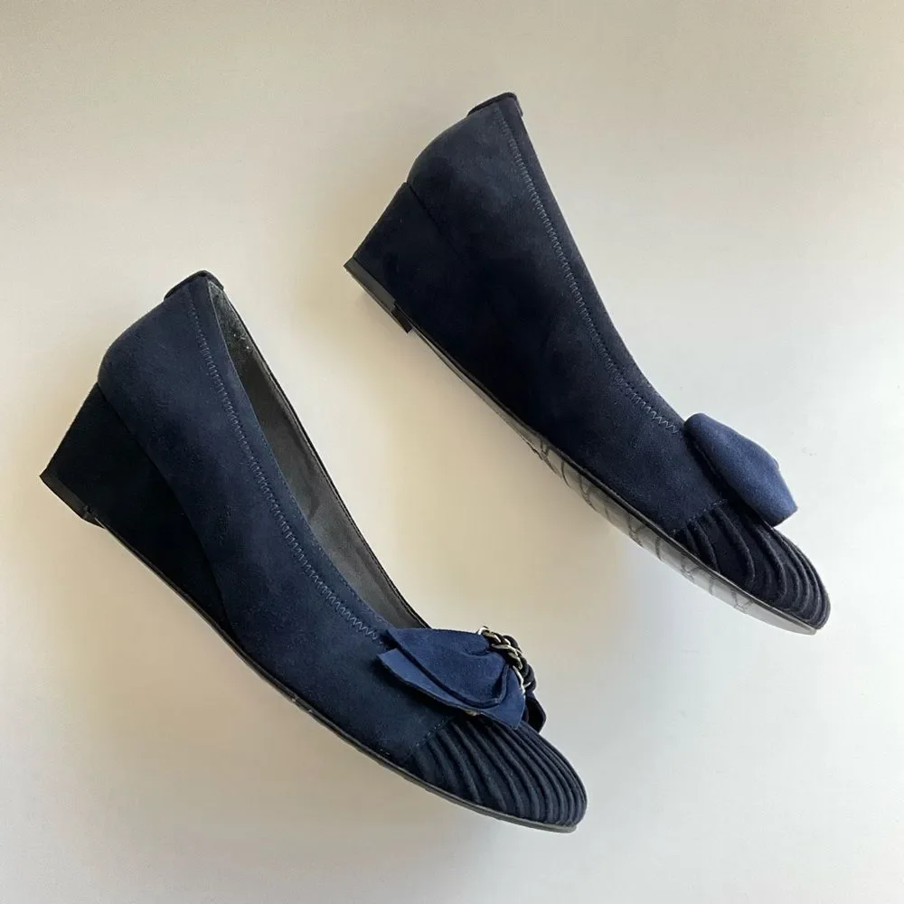 Stuart Weitzman Suede Wedge Bow Front Shoes Blue 7